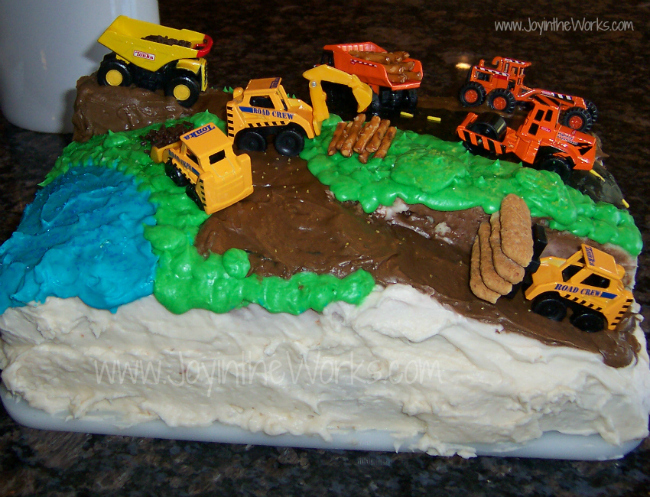 Husband makes amazing construction birthday cake for son's 2nd birthday!