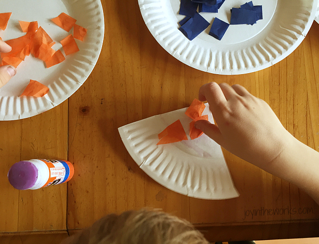 Step 6 of Thanksgiving Pie Garland for Kids: Lay tissue paper on plate.