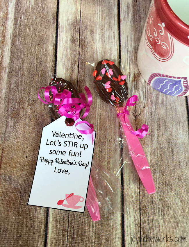Valentine Gift Ideas: Chocolate Dipped Spoons with Free Printable Gift Tag (1 of 16!)