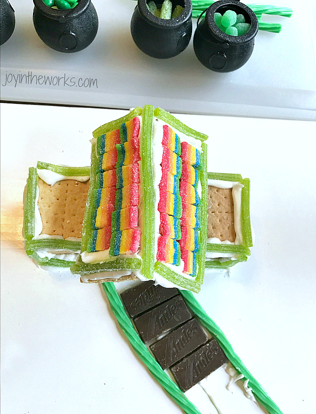 Gingerbread houses aren't just for Christmas anymore- kids love crafting with candy! For a fun St. Patrick's Day activity, forget making a Leprechaun trap! Instead have your kids make a Leprechaun graham cracker house with skittles, mint m&m's and other green and rainbow candy!