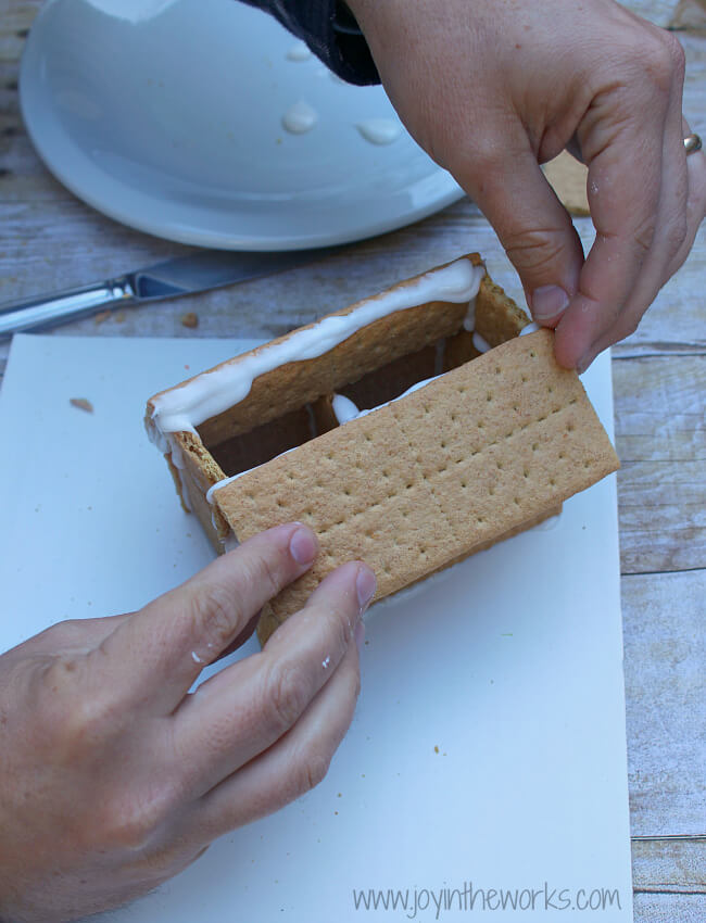 Springtime on the farm with a graham cracker barn Step 6