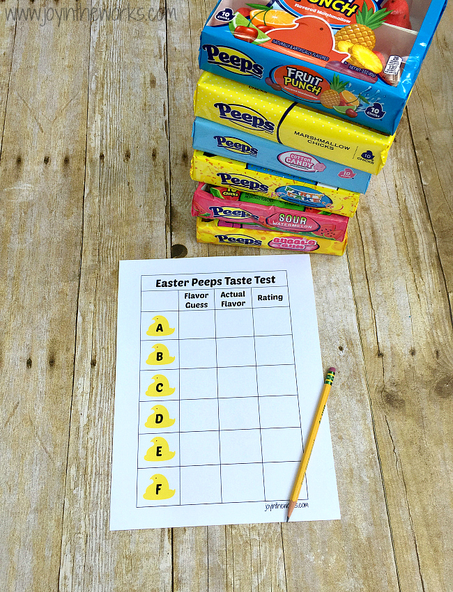 Did you know that Easter Peeps come in different flavors now? From cotton candy to sour watermelon, there are lots of yummy flavors for this classic Easter treat! To make it even more fun, we decided to do a blind Peeps Taste Test to see if the kids could identify the flavors! Free printable available for you to do the same!