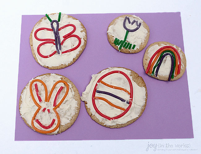 Looking for a fun Easter treat or food craft to make with your kids or a special dessert for a Children's Easter party? These Twizzler Spring Easter cookies are so easy and fun for kids to make and they will end up with their own cookie art!