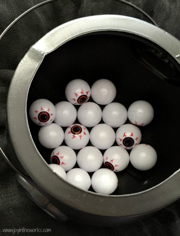 10+ Halloween Games Using Plastic Eyeballs Joy in the Works