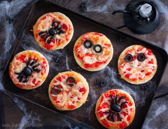 Have the whole family join in on the fun with these Halloween mini pizzas! The kids would love it and it help take the sting out of not going trick or treating this year.